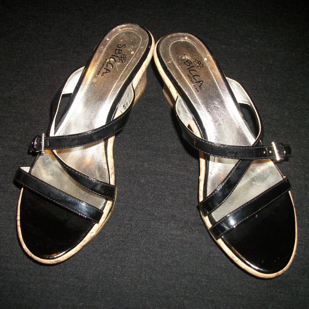 CALIFORNIA CORK WEDGE BLK PATENT SANDALS 8 & 1/2 M